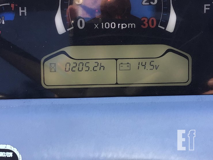 2017-new-holland-workmaster-40-image-18