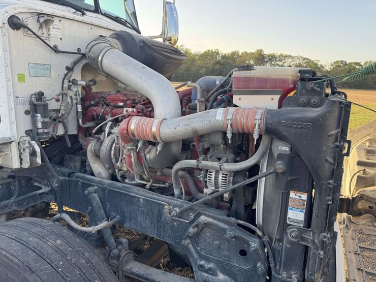 2014-peterbilt-386-image-24