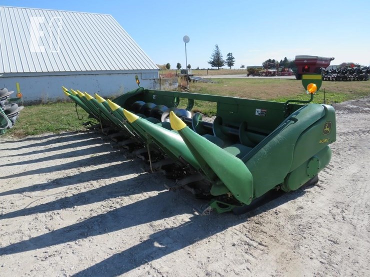 2008-john-deere-608c-image-16