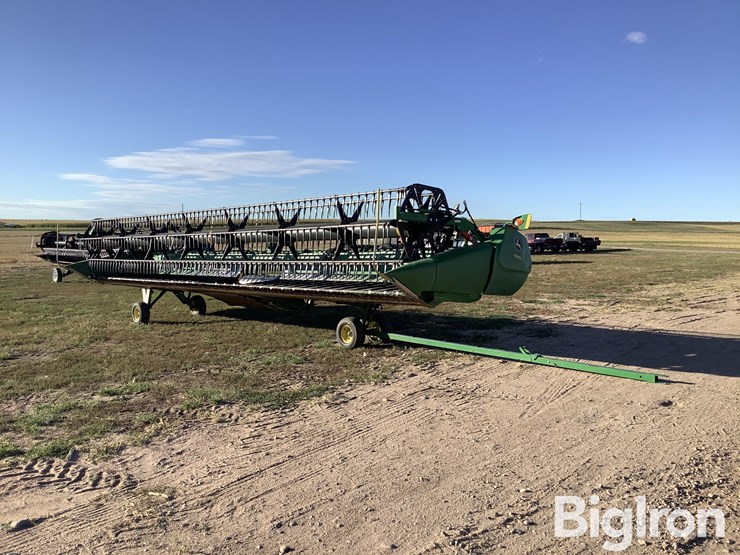 2017-john-deere-635d-image-3