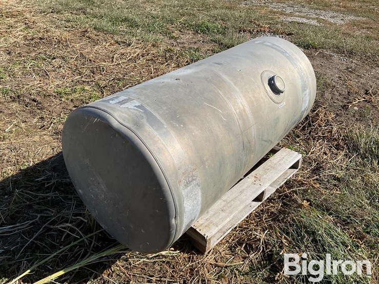 1991-freightliner-140-gal-fuel-tank-image-5