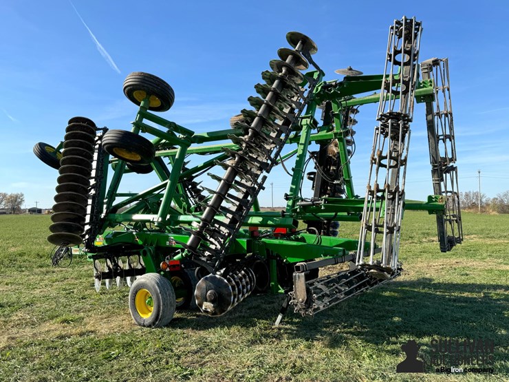 2013-john-deere-2623vt-image-7