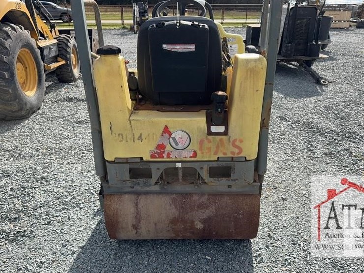 wacker-smooth-roller-201-image-3