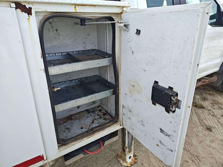 2018-ford-f550-image-47