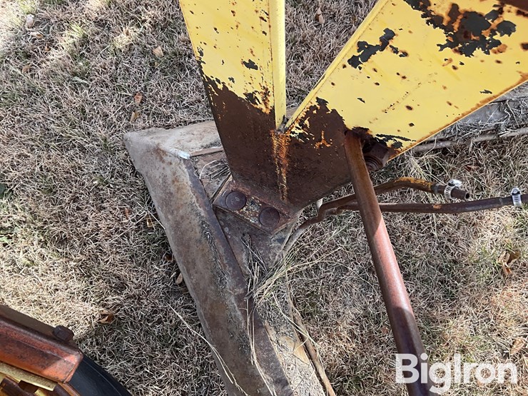 bush-hog-bh-18-plow-sweep-image-16