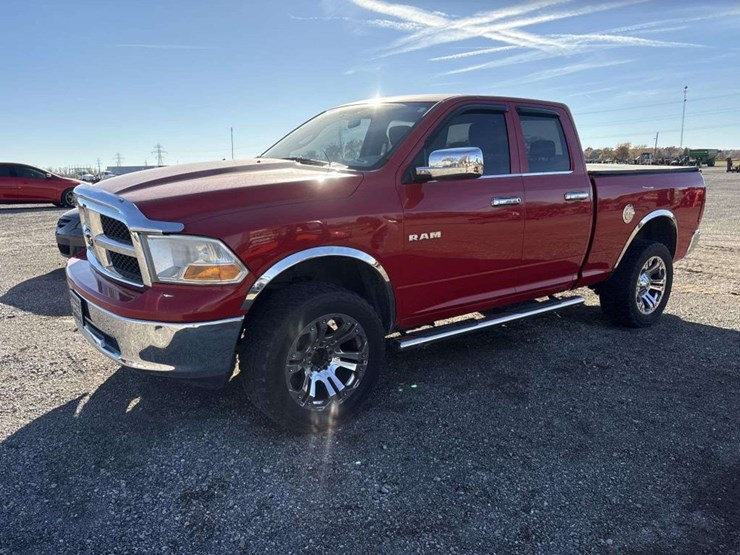 2010-dodge-ram-1500-image-1