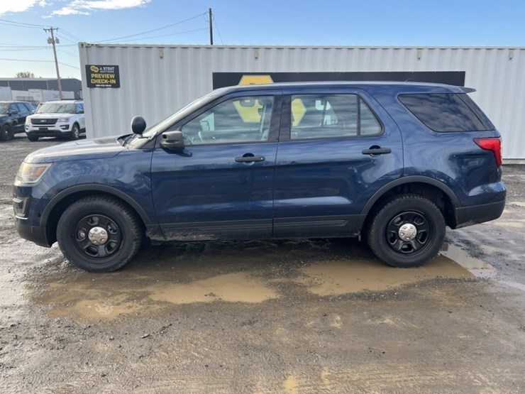 2017-ford-explorer-image-7