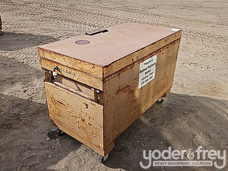 knaack-48"-gang-box-image-2