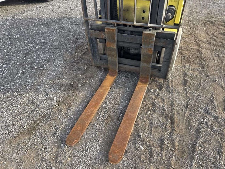 caterpillar-60-image-6