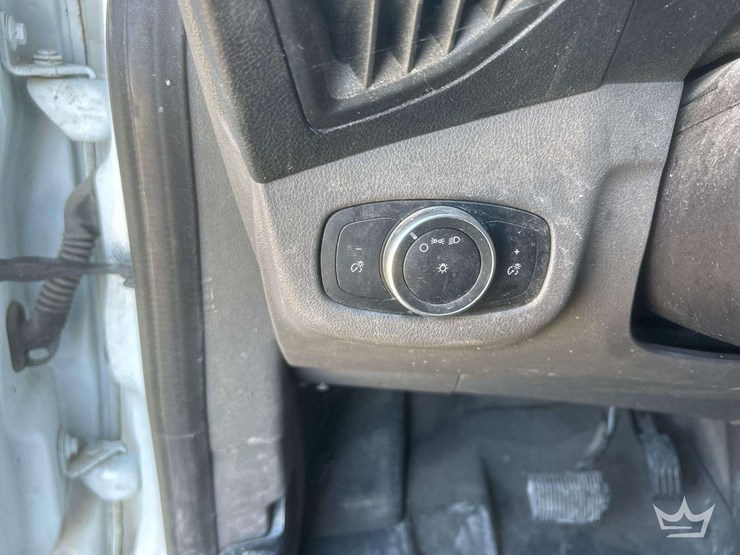 2019-ford-transit-connect-image-13
