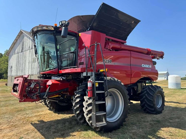 2019-case-ih-7250-image-1