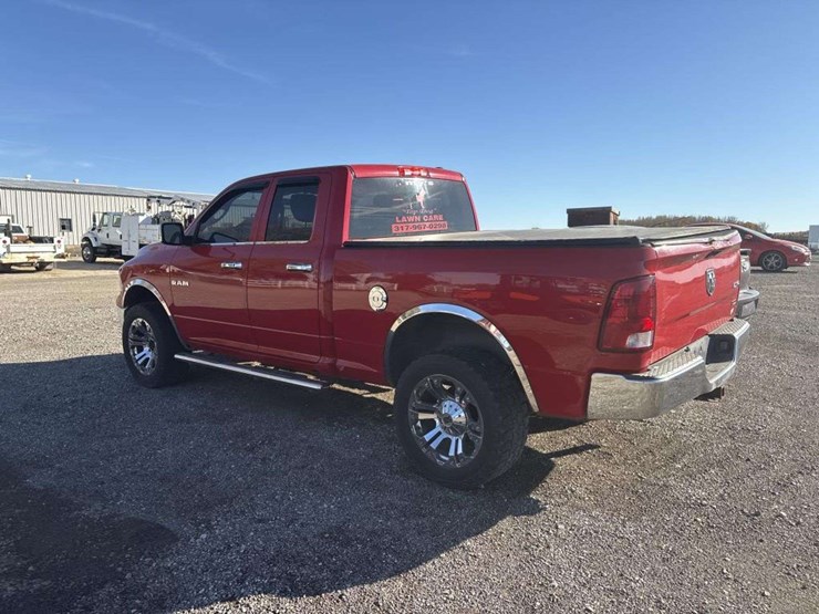2010-dodge-ram-1500-image-13