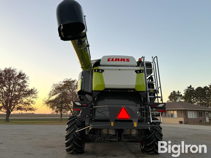 2023-claas-lexion-8700tt-image-6