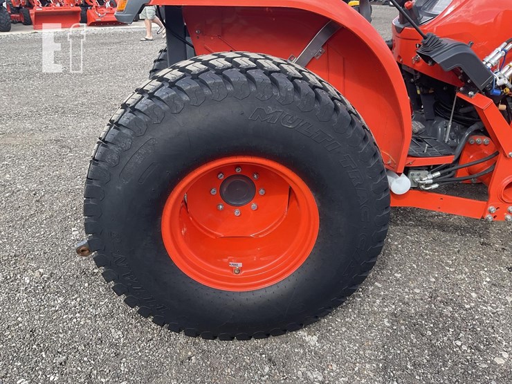 2020-kubota-mx5400-image-14