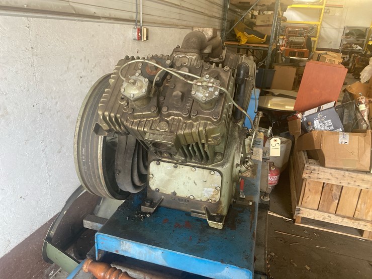 #51-•-quincy-reciprocating-air-compressor-image-3