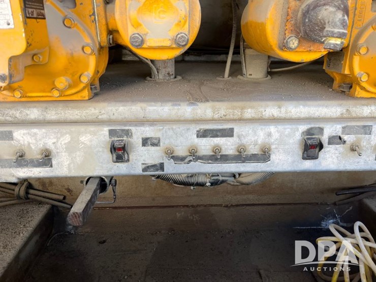 2010-ihc-workstar-petroleum-truck-(jn3389,-unit-487)-image-44