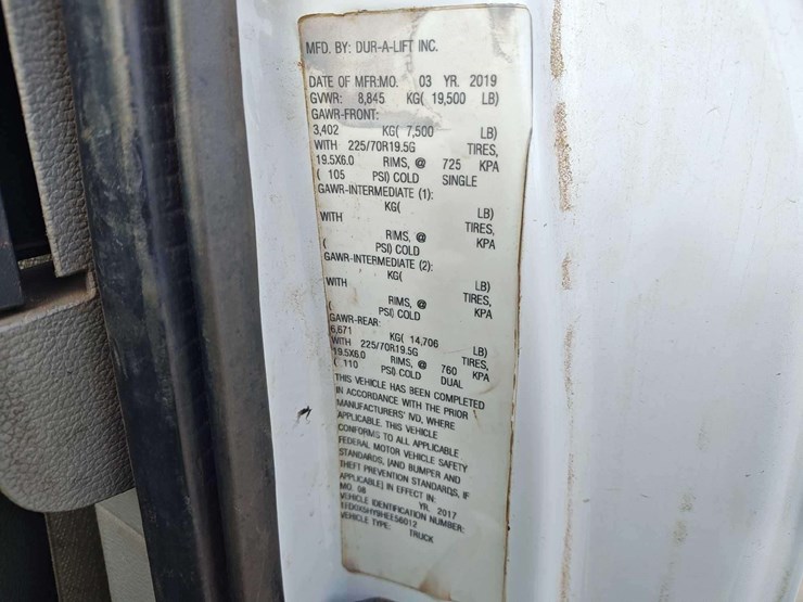 2017-ford-f550-image-19