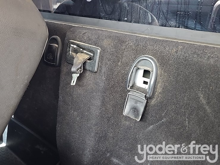 2014-dodge-service-truck-image-88