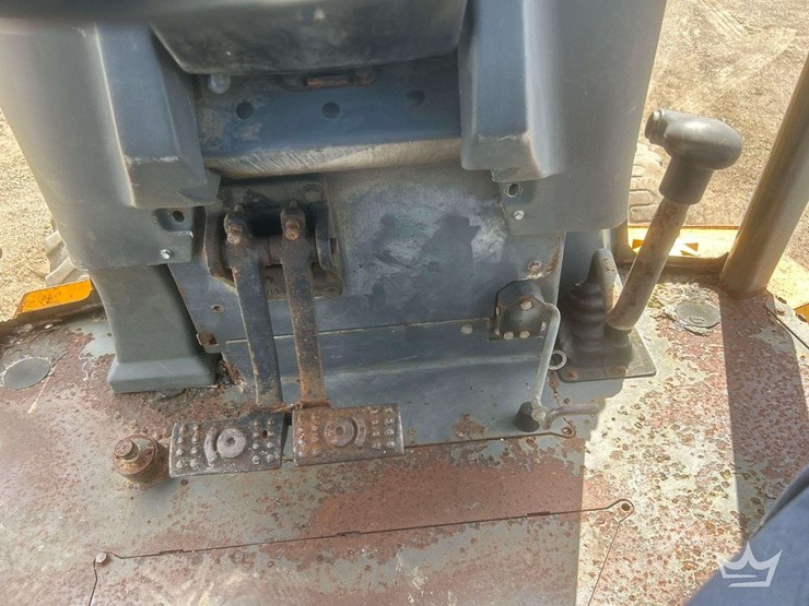 2004-deere-310g-image-8