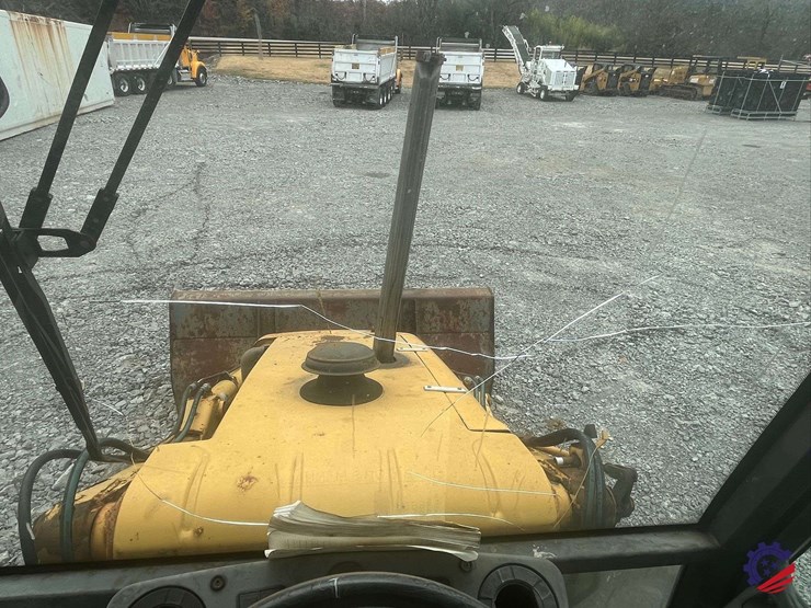 new-holland-575e-image-47