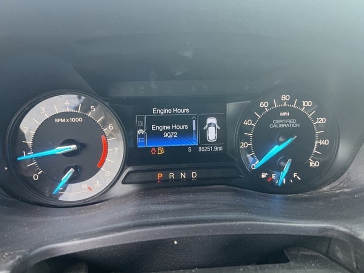 2017-ford-explorer-image-29