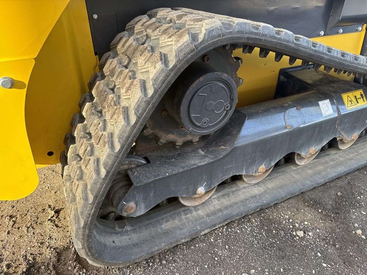 2022-new-holland-c332-image-13