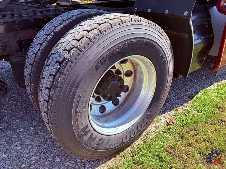 2017-international-prostar-image-18