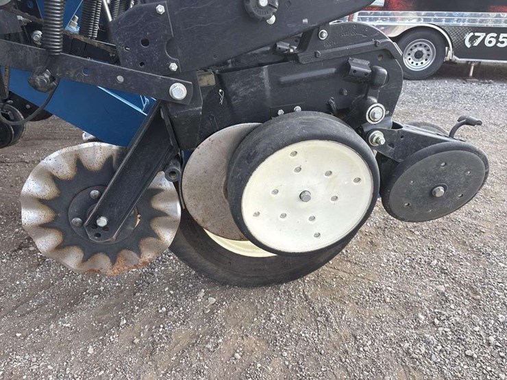 kinsey-3000-planter-image-10