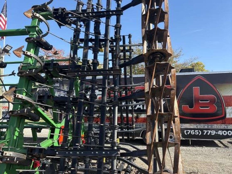 john-deere-2210l-image-29