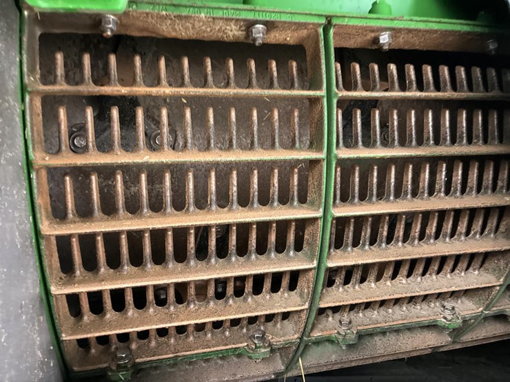 2013-john-deere-s670-image-68