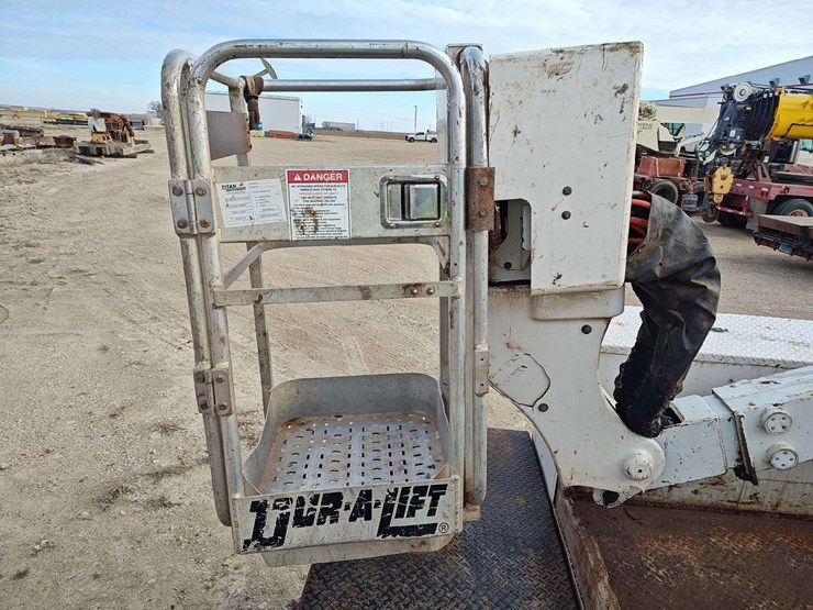 2017-ford-f550-image-18