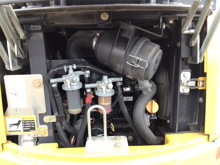 2016-deere-17g-image-9