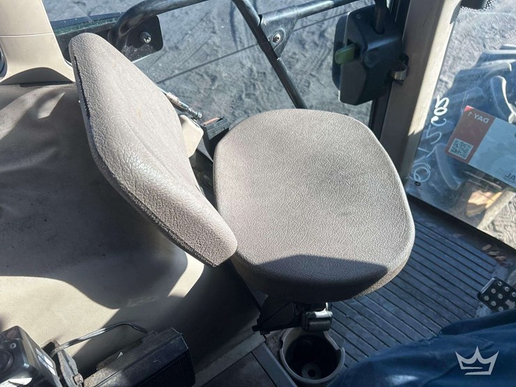 john-deere-7230-131hp-4wd-agricultural-utility-tractor-image-20