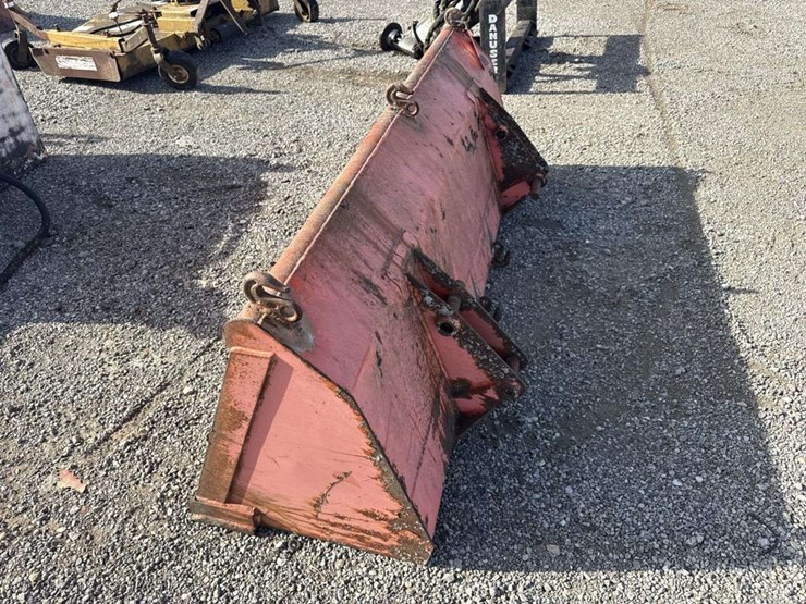 kubota-l2293-72in-bucket-image-2