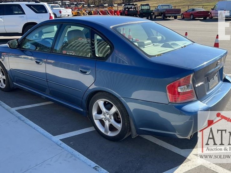 2007-subaru-legacy-image-3