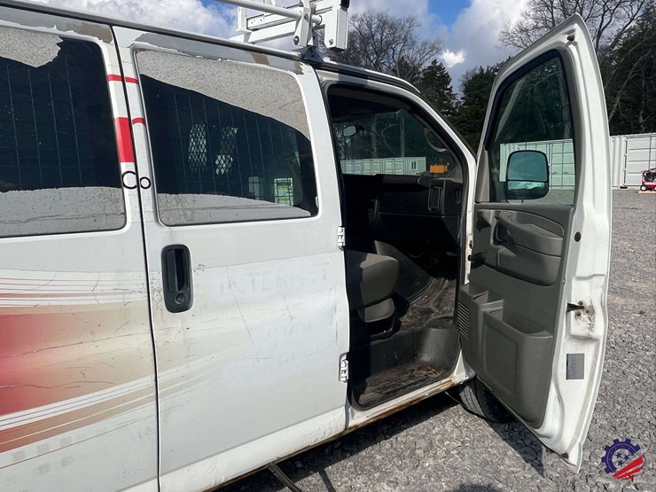 2012-chevrolet-express-van-image-47