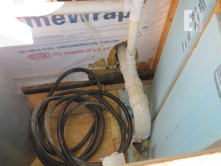 8'-x-22'-tiny-house-on-transport-image-7