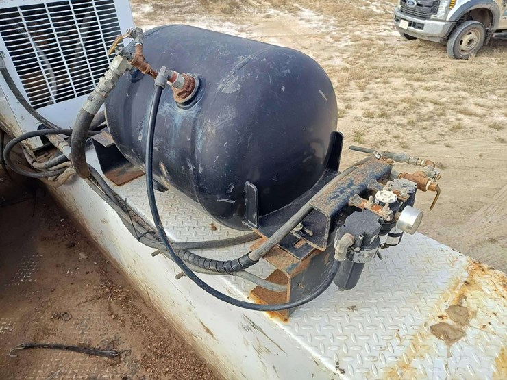 2018-ford-f550-image-36