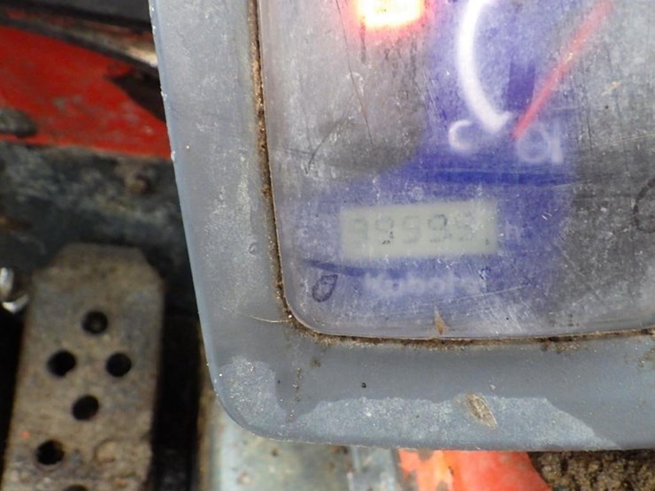 kubota-ssv65-image-24