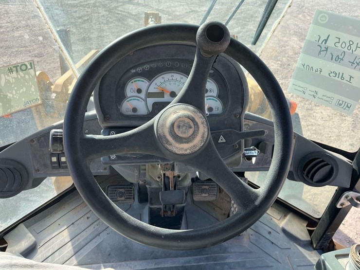 2005-caterpillar-928g-image-21