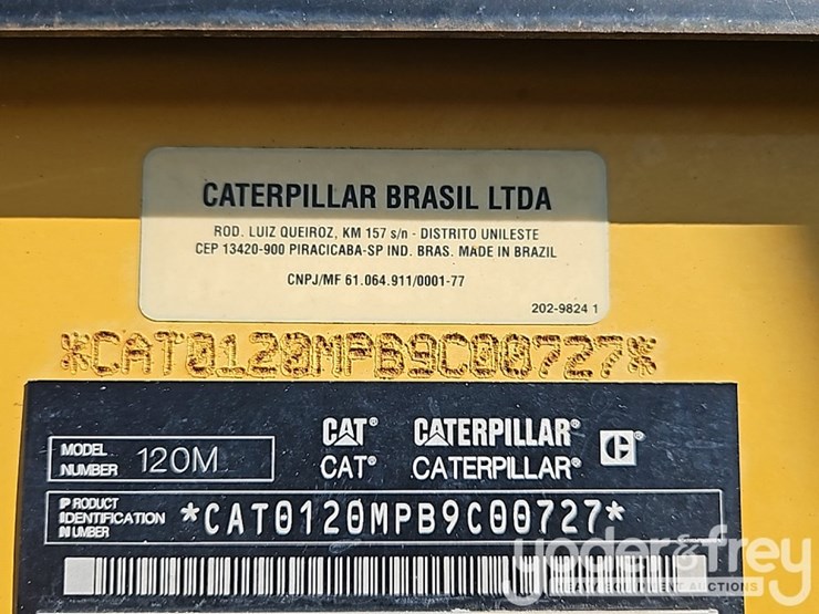 2012-caterpillar-120m-image-34