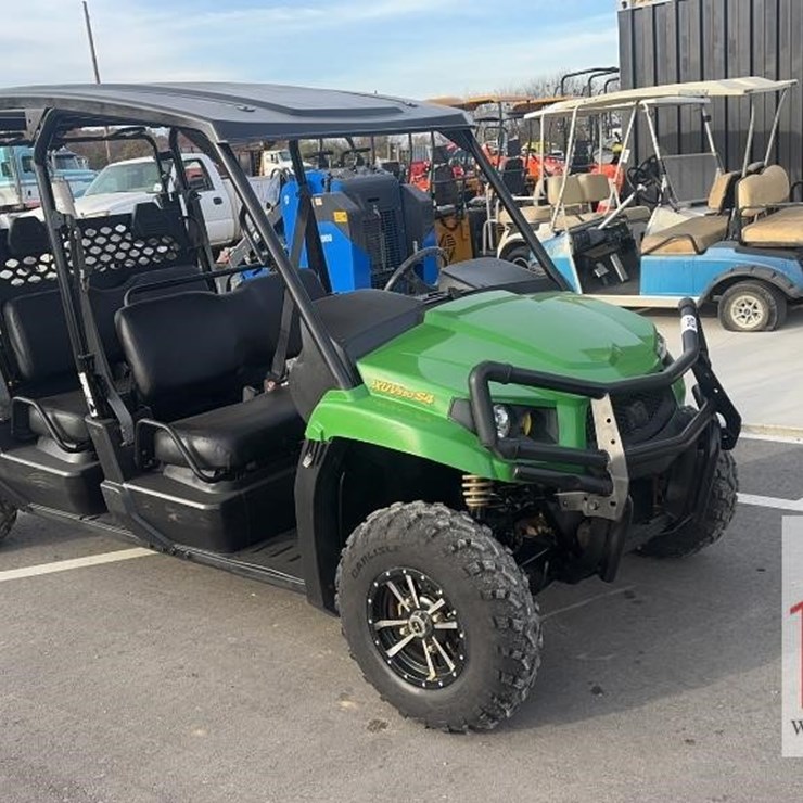 JOHN DEERE GATOR XUV 550 S4