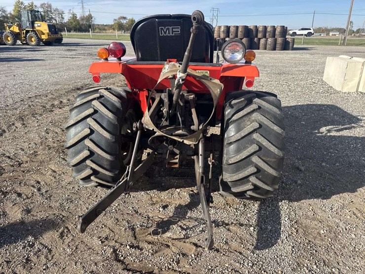 massey-ferguson-1010-image-3