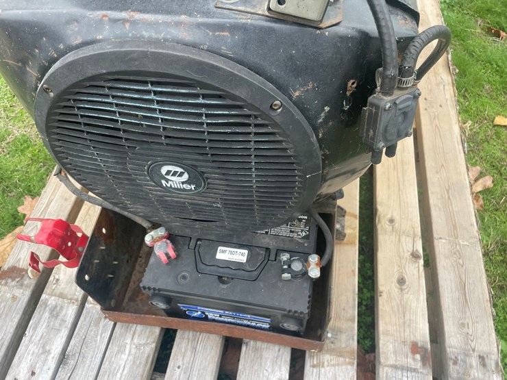 miller-bobcat-225g-image-6