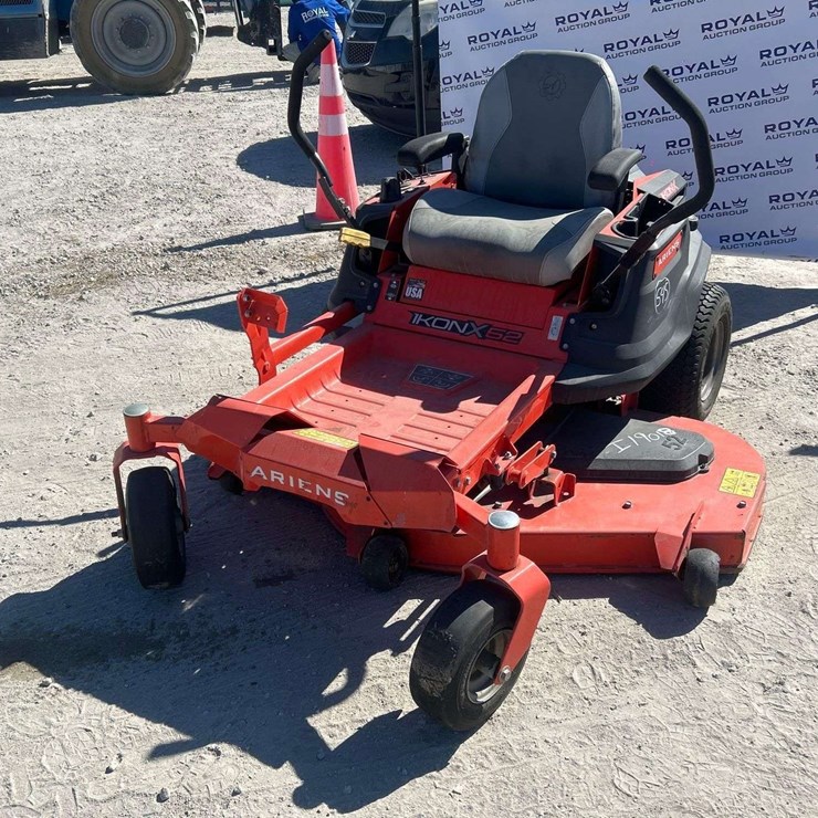 2018 Ariens Ikon X52 52in Zero Turn Commercial Mower