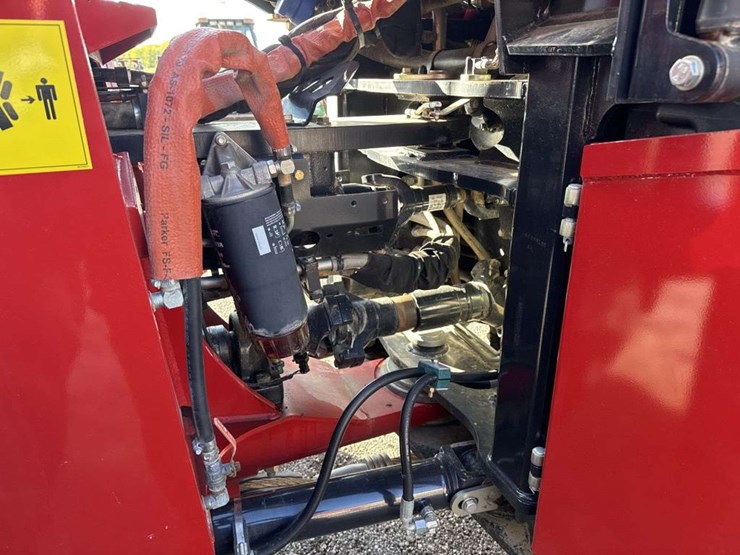 2020-case-ih-420-image-17
