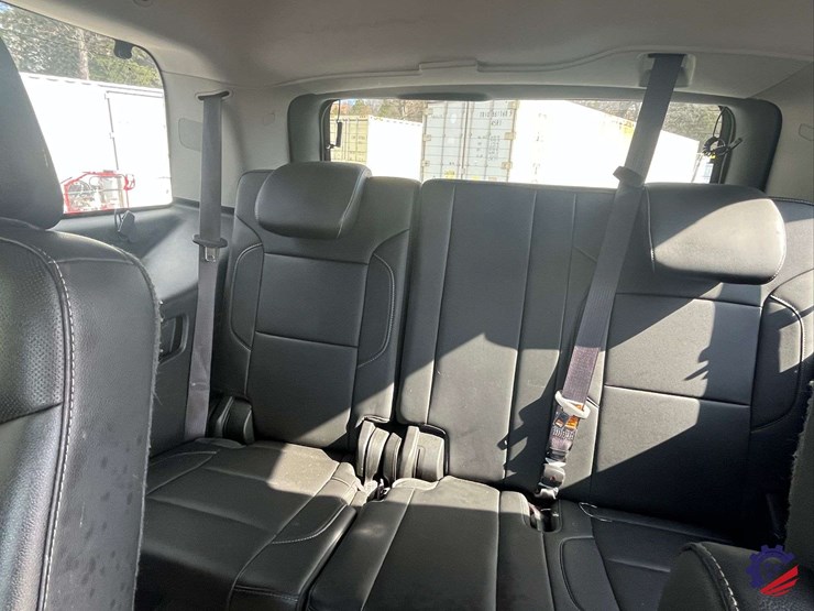 2015-chevrolet-tahoe-ltz-image-57