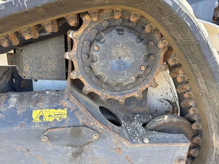 2022-bobcat-t66-image-6