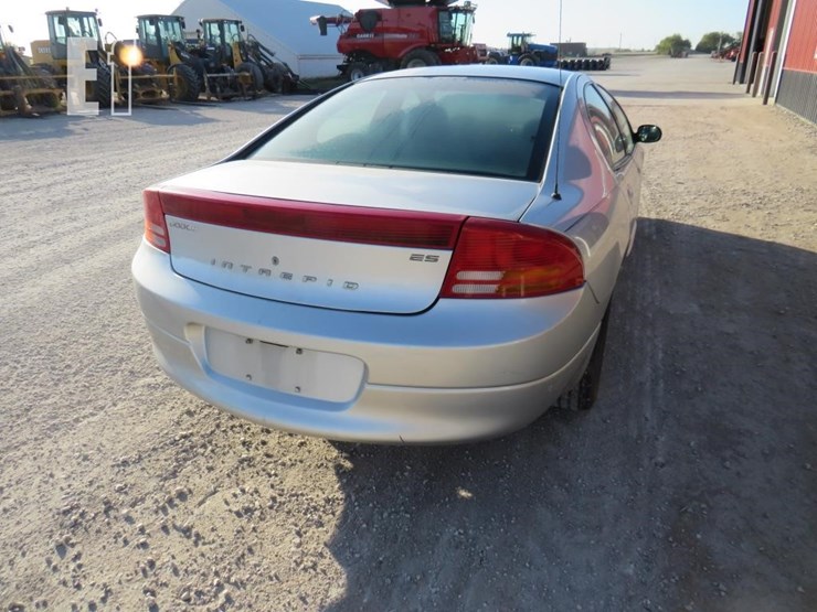 2002-dodge-intrepid-image-6