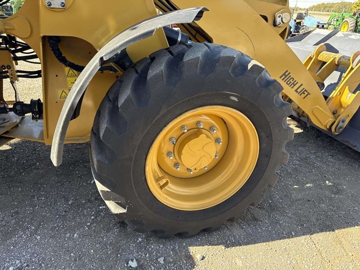 caterpillar-910m-image-25